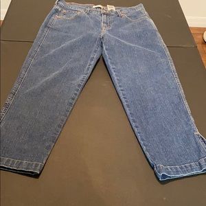 women's levi's classic capri jeans